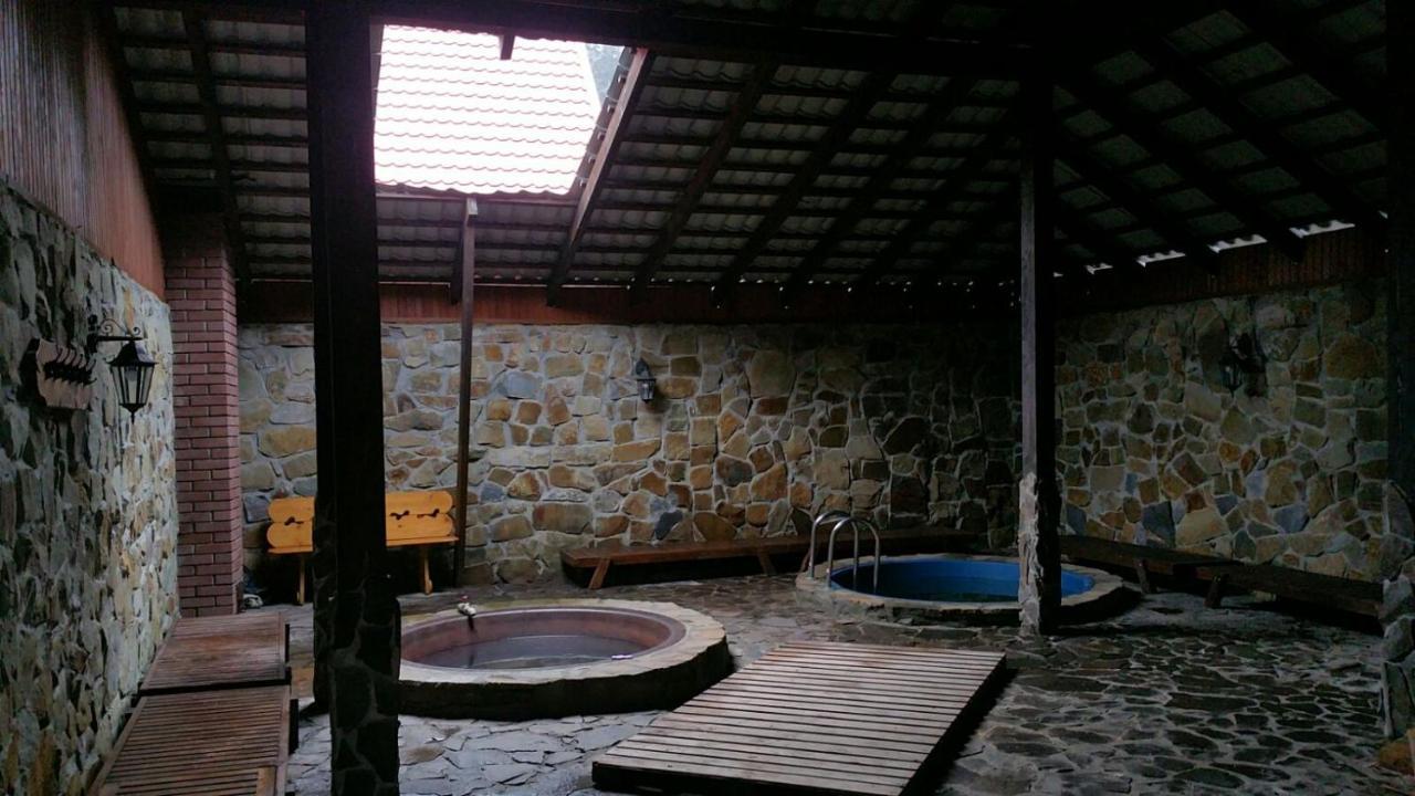 Hotel Sokolyne Gnizdo à Korostov Extérieur photo