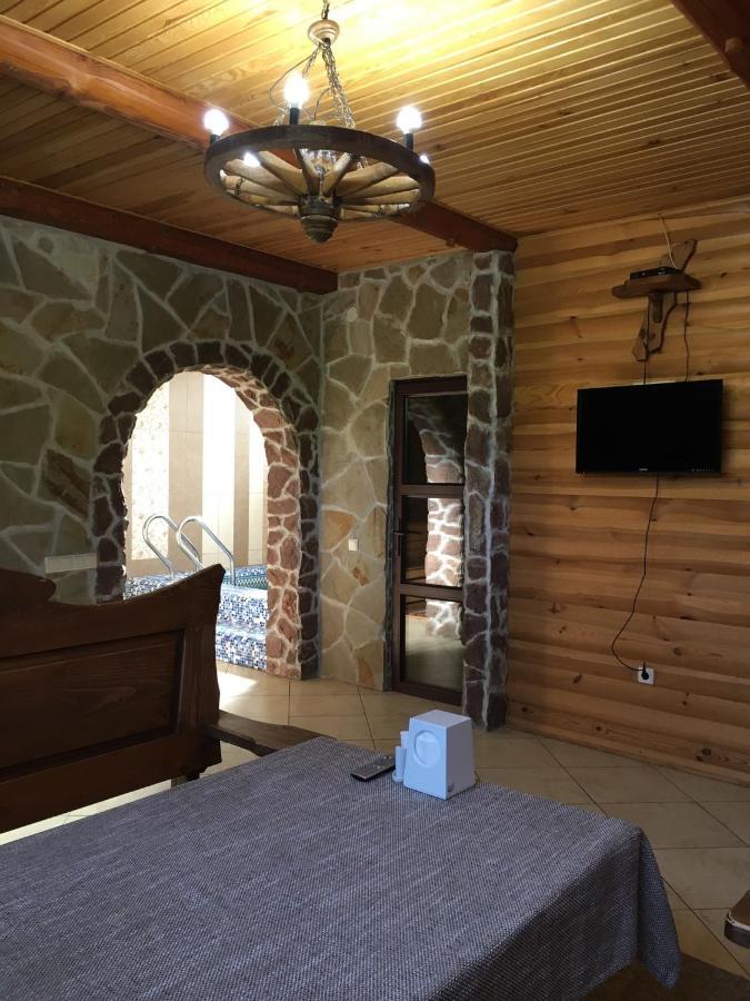 Hotel Sokolyne Gnizdo à Korostov Extérieur photo