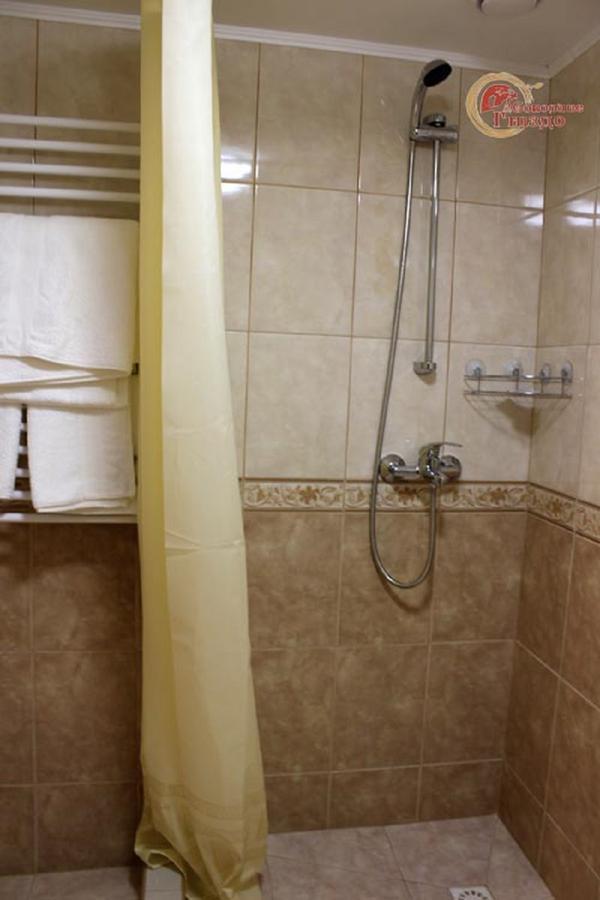 Hotel Sokolyne Gnizdo à Korostov Extérieur photo